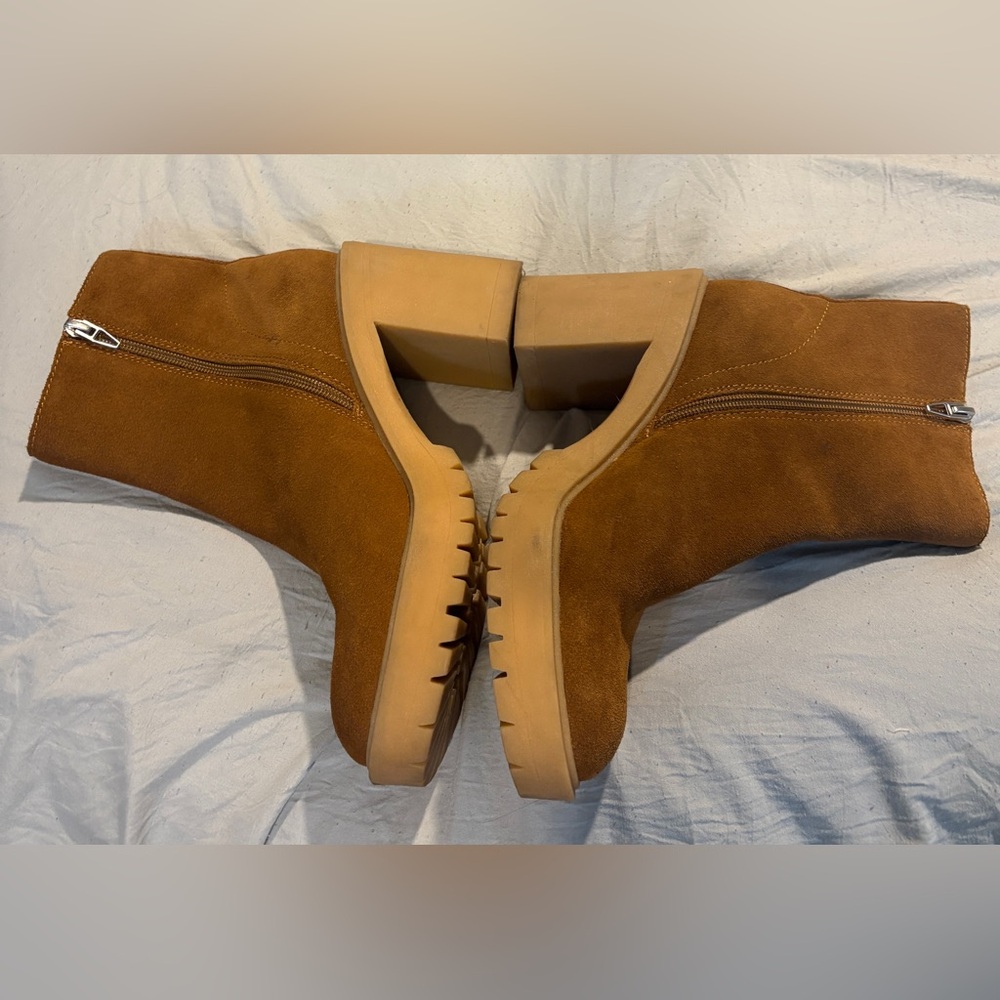 Dolce Vita Suede Ankle Boots Lug Sole